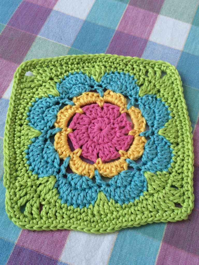 Granny Square (2)